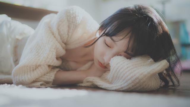 一男子中彩票信守承诺给朋友一半,男子中彩票后彩票还在奖金没了