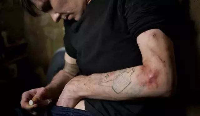 冠军涉嫌贩毒被捕,总冠军吸毒被捕