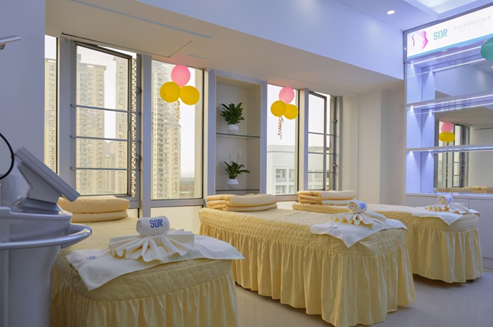 八岁女孩额头上长痘痘什么原因,额头和下巴反复长痘痘是什么原因