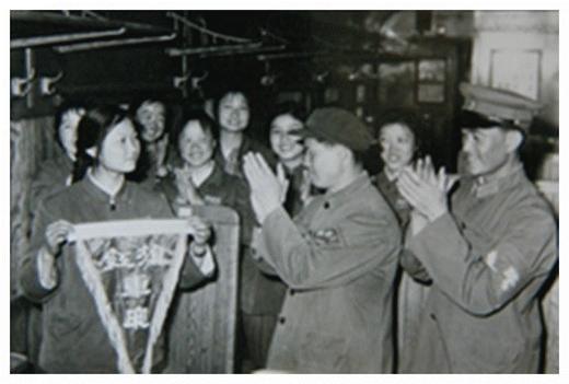 中国铁路制服发展史的图片,中国铁路制服发展历程