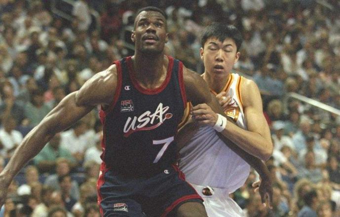 阿联最强一战41分11篮板,中国篮坛传奇王治郅