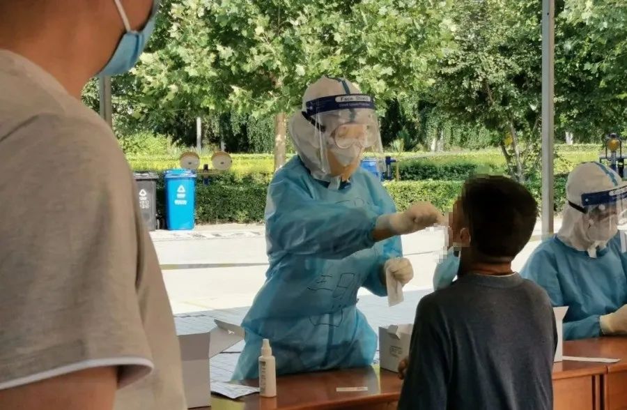 西罗园社区卫生服务中心：*党**旗飘飘——基层风采（支部篇）