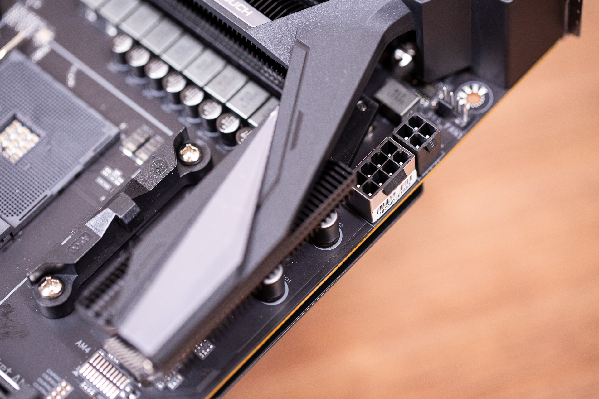 b550主板能发挥5900x性能吗,b550主板支持5800x3d吗