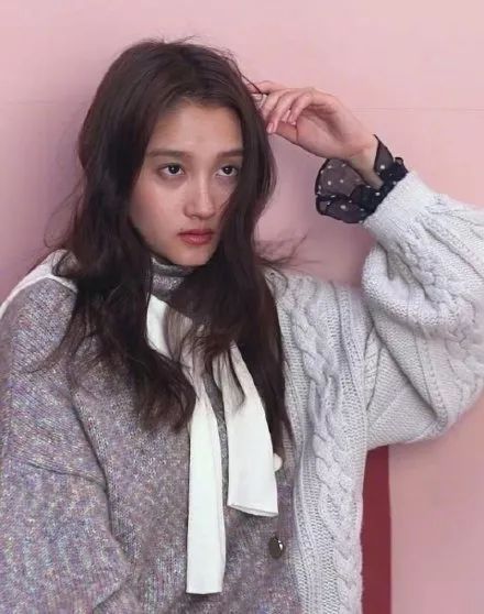 关晓彤有没有黑眼圈,关晓彤黑眼圈困扰