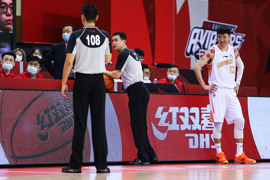 顾全被恶意犯规,顾全骂裁判追罚没有