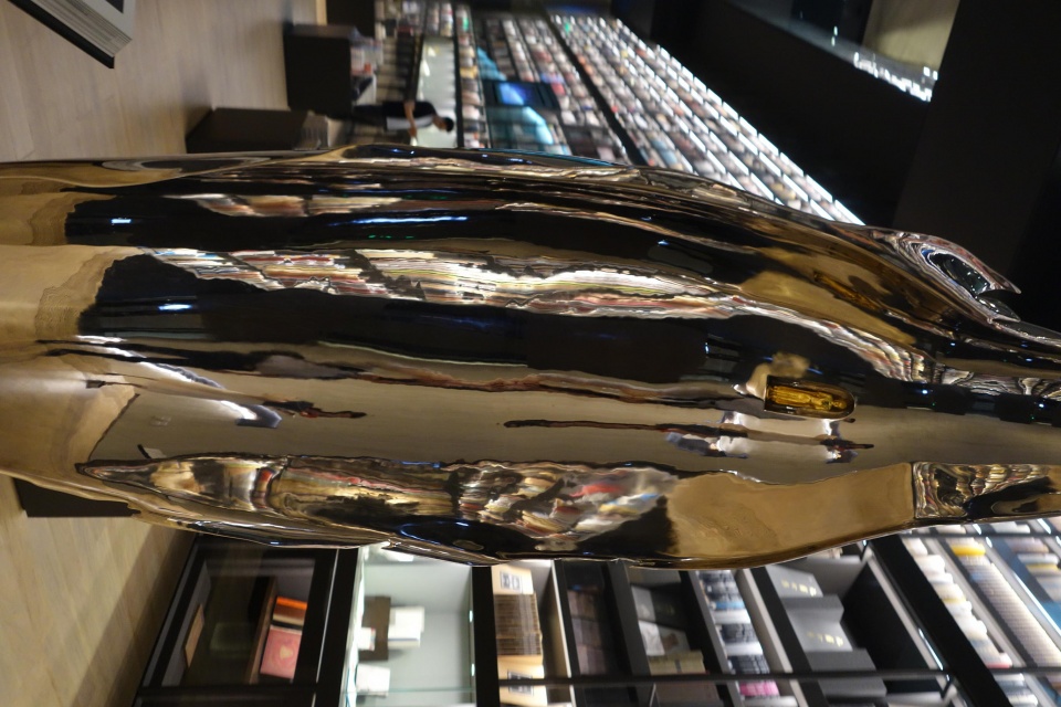 雅昌艺术中心藏品展厅,雅昌书墙