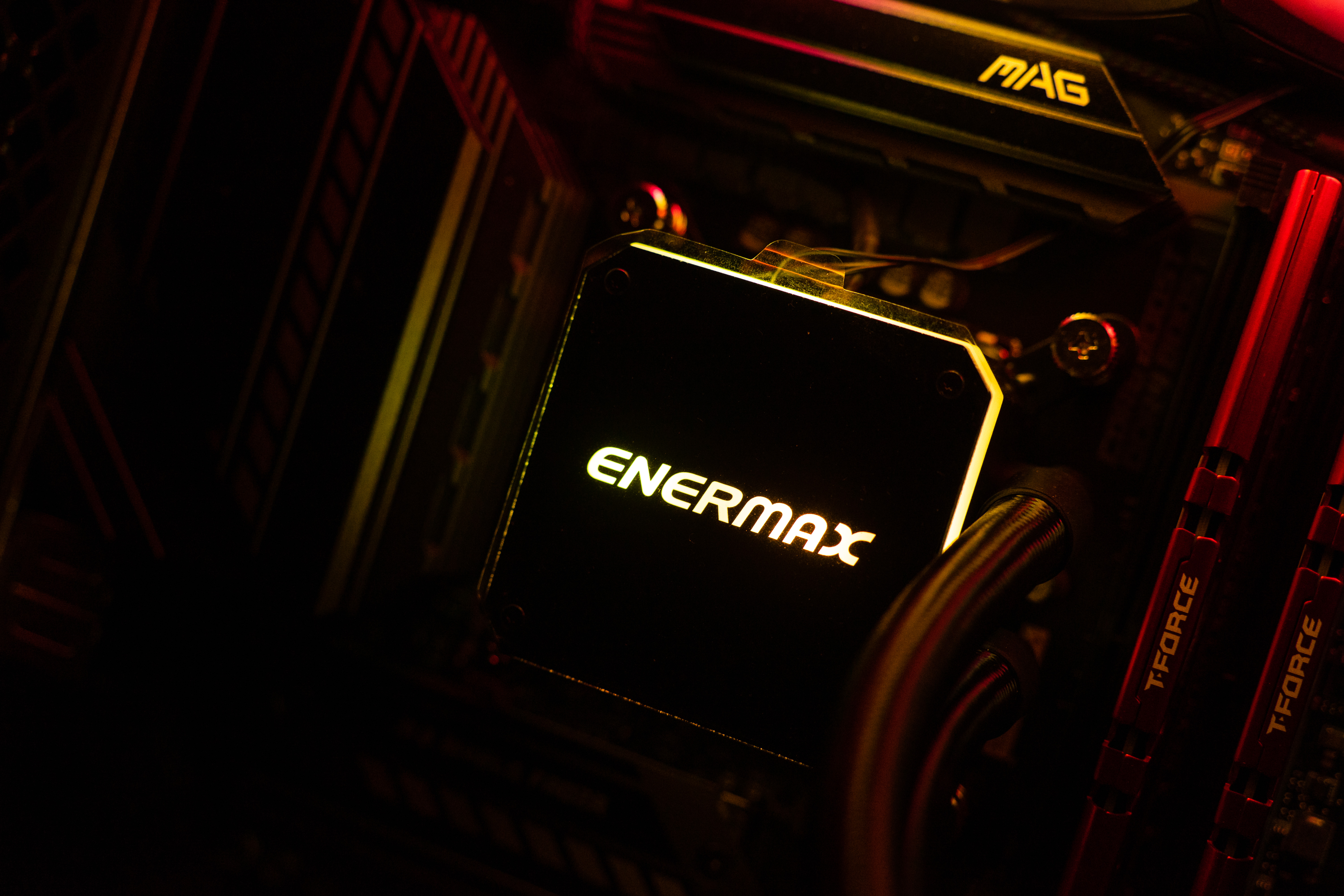 无显卡主机可以装显卡吗,无显卡主机自己怎么装显卡