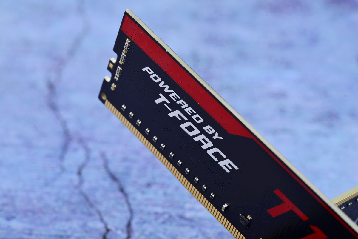 十铨开创者ddr4,十铨梦境内存ddr4
