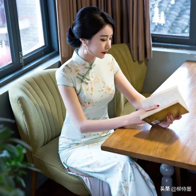 穿旗袍美拍,穿旗袍全身照摆什么造型