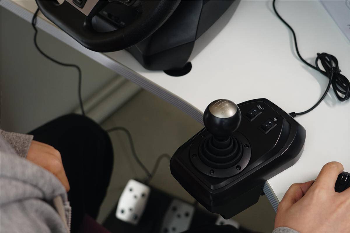 莱仕达v9方向盘深度评测,莱仕达v9玩地平线5方向盘