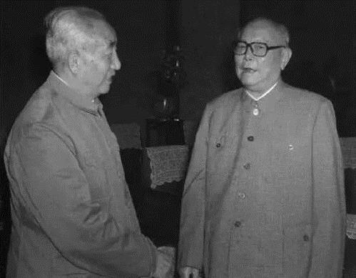 “布衣元帅”*向前徐**,年轻时曾加入国民*党**,有一件事令他抱憾终身