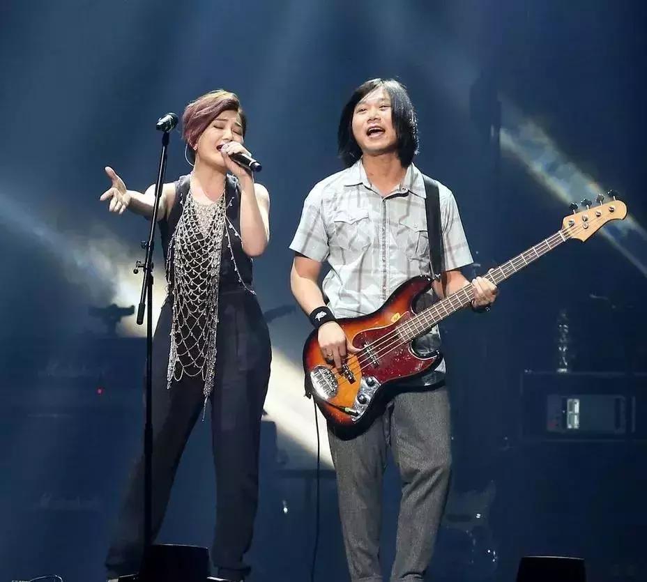 出道20周年纪念歌曲,出道25年的金曲歌后张惠妹