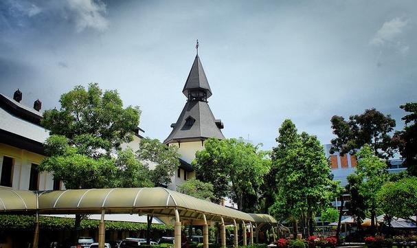 泰国国立法政大学介绍,泰国国立法政大学简介