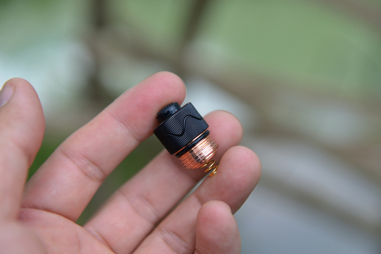 olight傲雷baldrs小型强光战术手电,我就是与众不同女声完整版