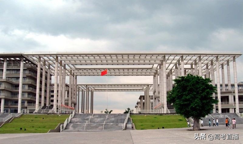 学费贵到离谱的大学,广东高考民办本科学费最便宜高校