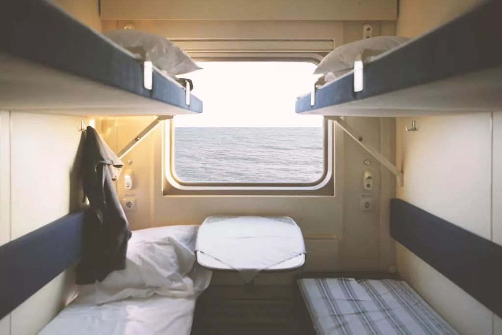 中国最便宜火车，票价仅售1元，至今不肯涨价，背后原因看哭....