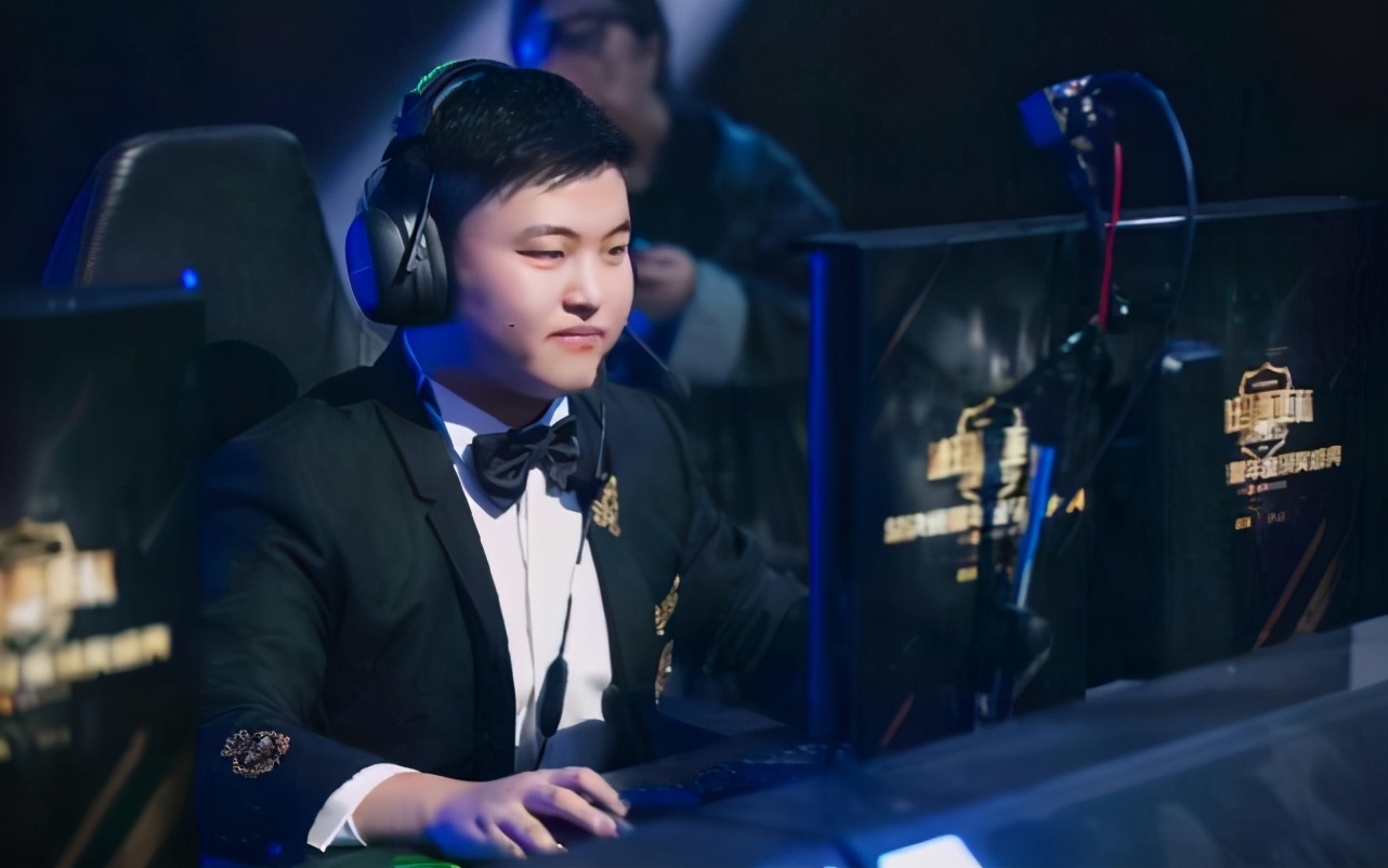 kid鐩磋█uzi鐜╀粈涔堥兘鍘夊,kid鍚愭Ыuzi