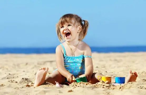 8岁男孩口吐白沫,昏迷入院,医生告知原因,宝爸痛扇自己嘴巴