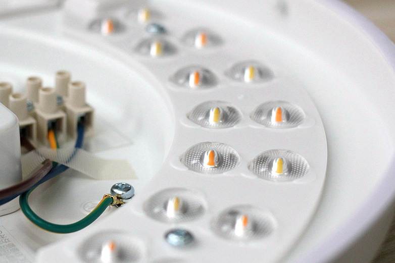 飞利浦智睿吸顶灯效果,飞利浦智睿吸顶灯支持凌动开关吗