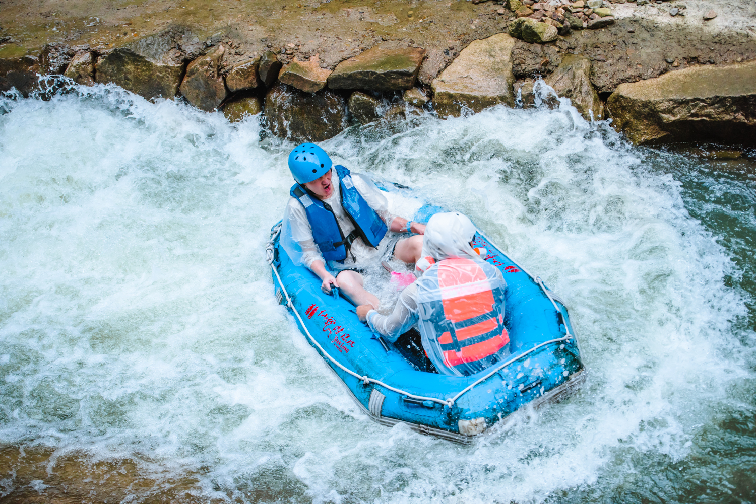 仙龙峡溯溪,安吉仙龙峡漂流可以溯溪吗