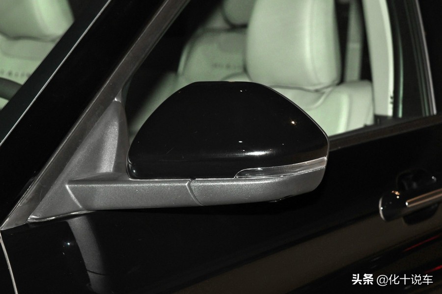 福特新“黑豹”亮相！2.3T配10AT，比奔驰GLE帅气，带全时四驱