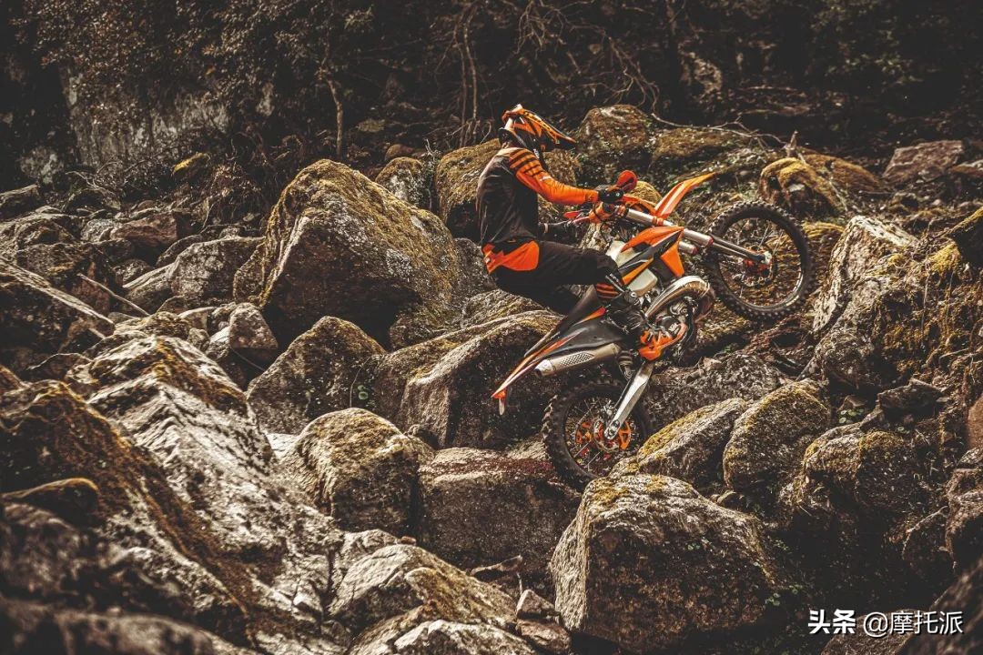 不到1万的ktm,ktm300硬耐力