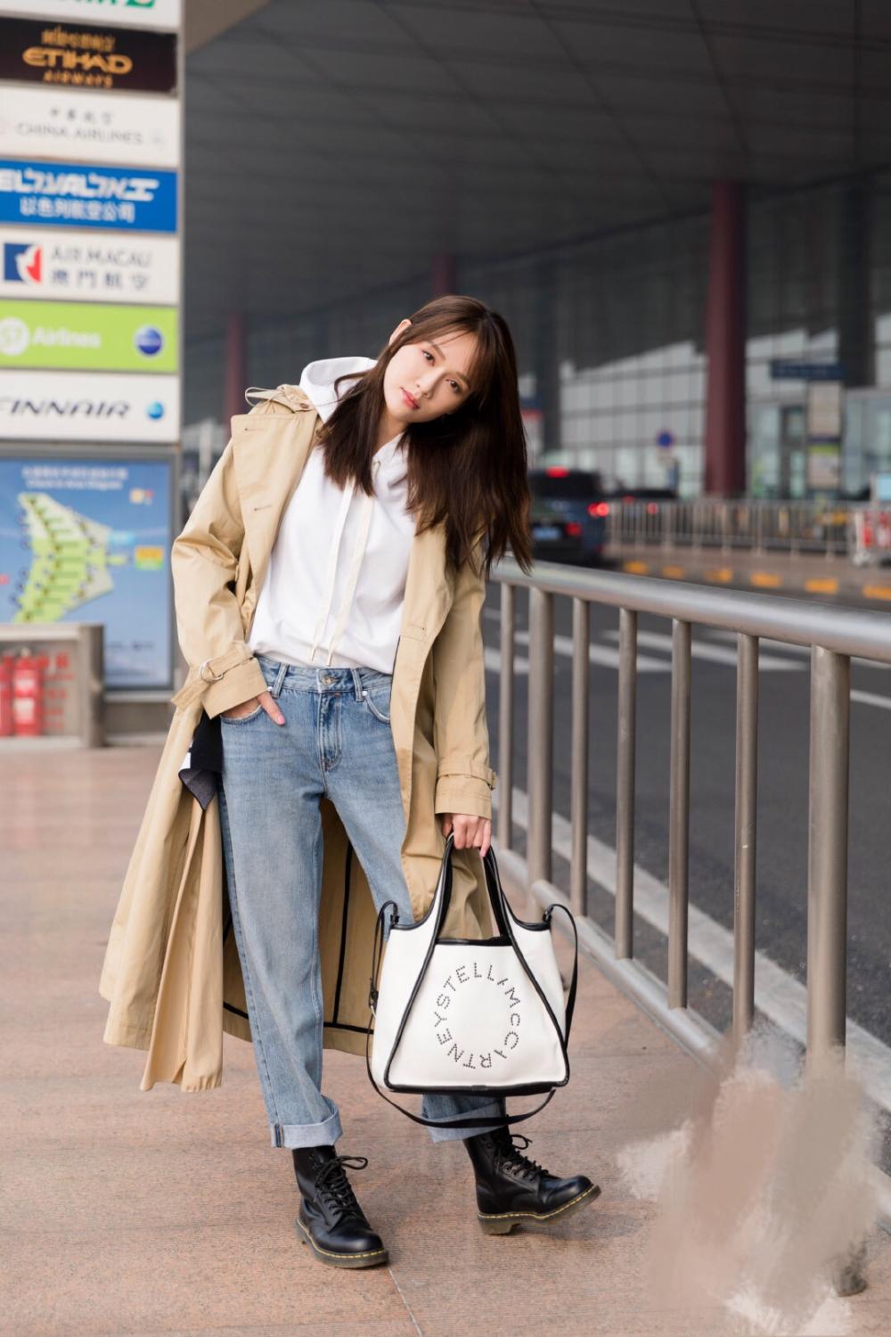 陈乔恩晒旧照感慨狂吃不胖,陈乔恩晒美照少女感十足