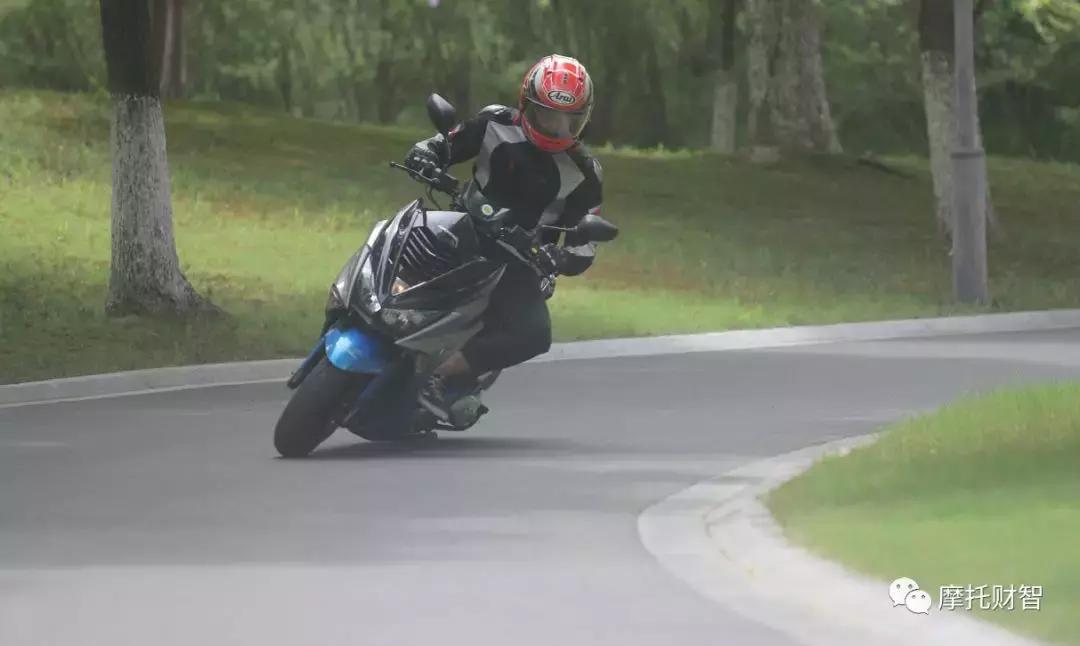 金城草蜢200驾驶感受,金城草蜢是山寨车吗