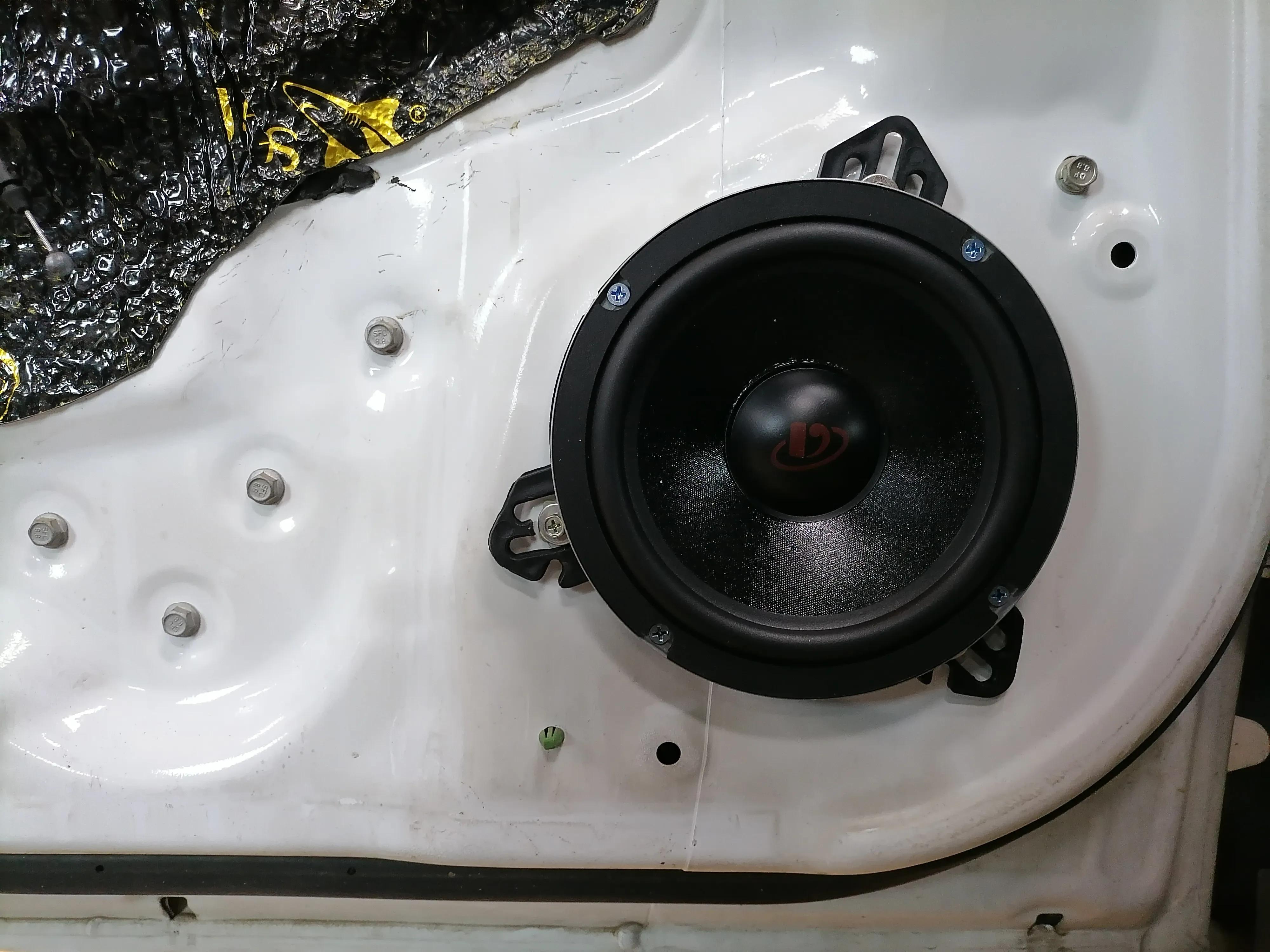 哈弗h2改装音响,哈弗h2升级曼斯特音响