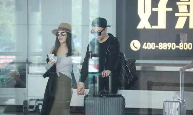 2岁孩子被虐待致死前仍求抱抱,2岁被虐待的女童