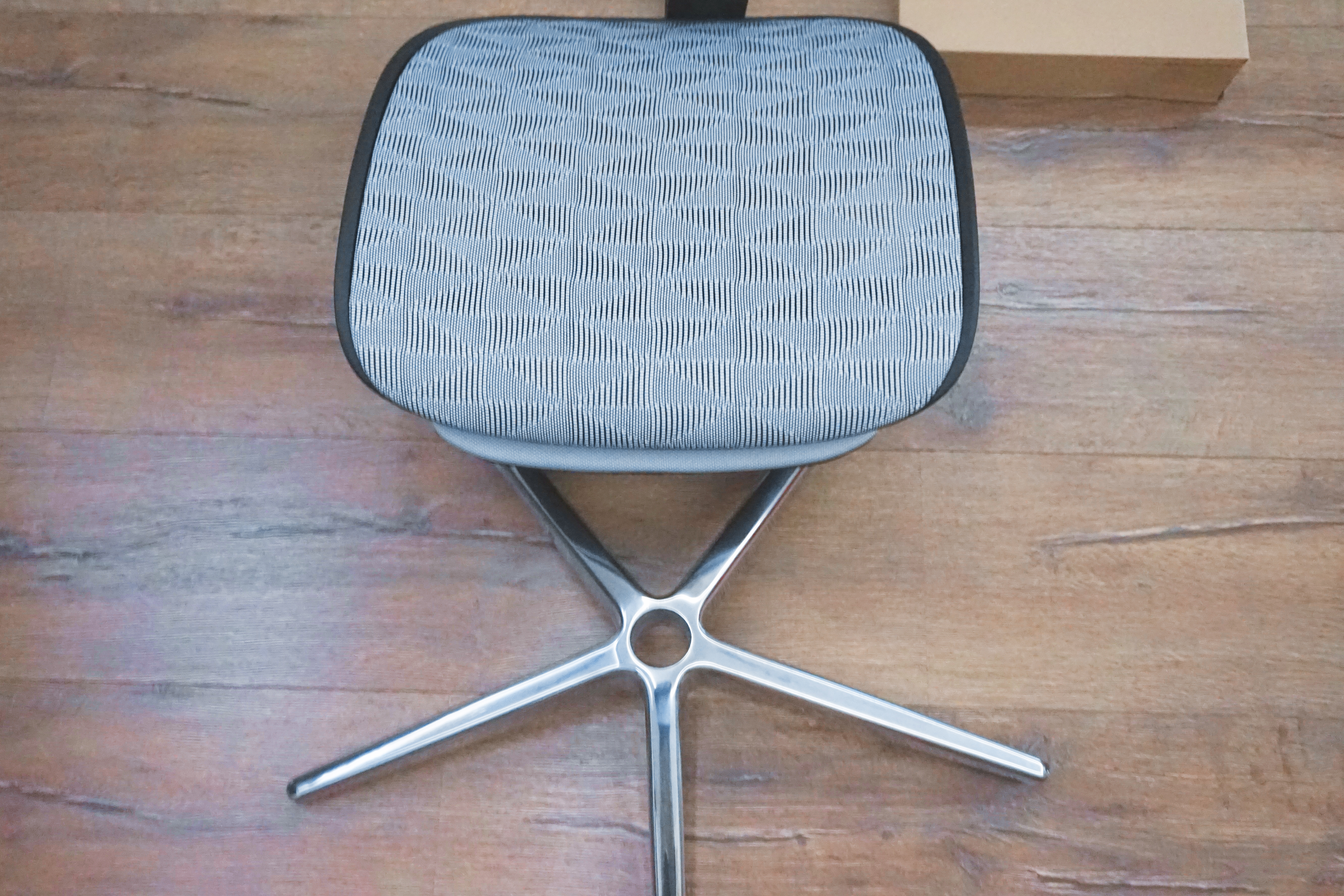 看了老罗推荐的人体工学椅我买了它——达宝利D1人体工学椅评测