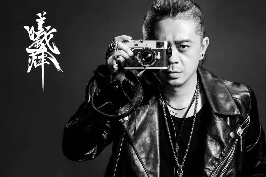 顶级摄影师一年可以赚多少钱,顶级摄影师一年收入几十亿