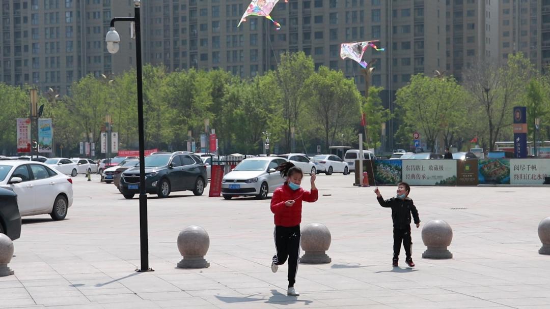 风筝节启幕|放飞梦想，中国加油!当代购物中心风筝节进行中