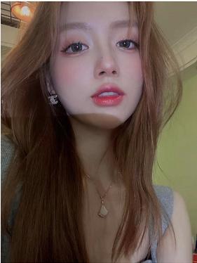 你和氛围感美女只差一块腮红的距离，nars这块有内味了