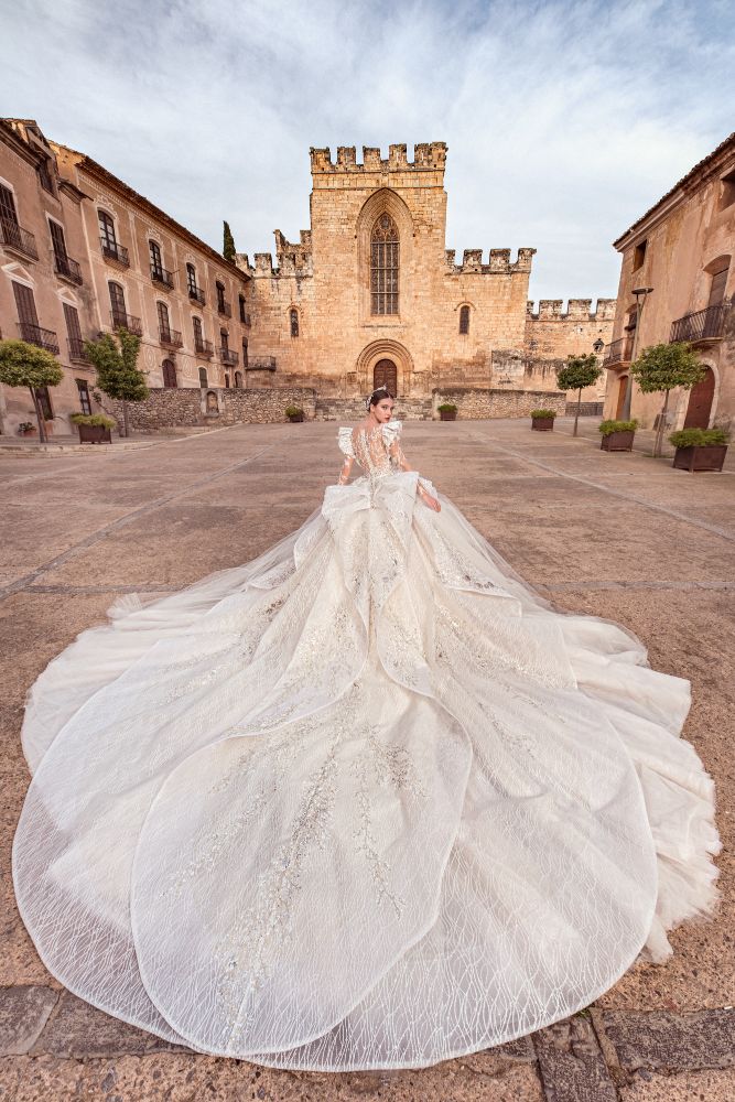 世界顶级婚纱高级定制,婚纱高级定制设计