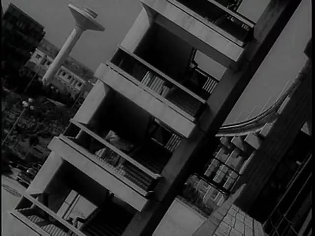 票价三毛钱、却拿下过亿票房，这个四十年前神片现在真拍不出来了