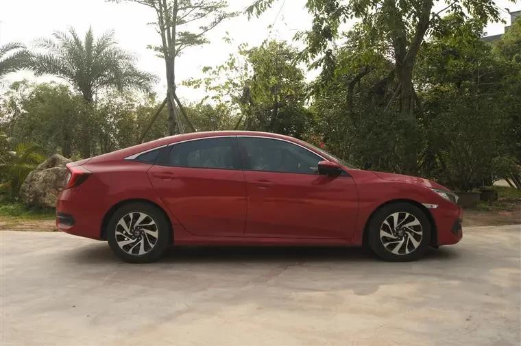 思域2018款二手车价格3万公里,十代思域1.0t3万公里收车价