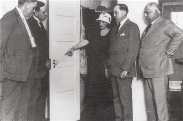 女子将情人藏阁楼20年,女子把情人藏在阁楼十年后续