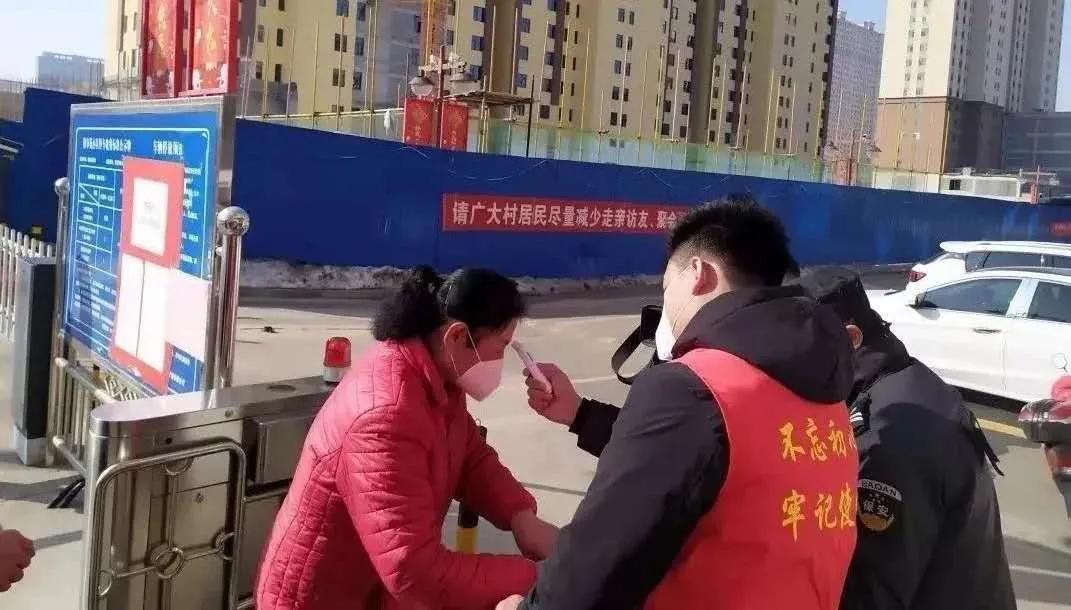 基层党组织和广大党员冲锋在前,基层党组织和一线党员