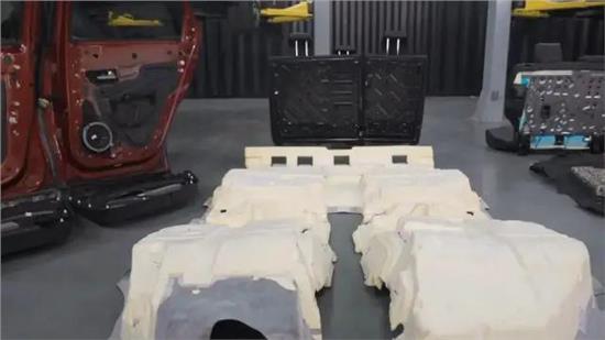 标致4008拆车,标致4008拆钥匙