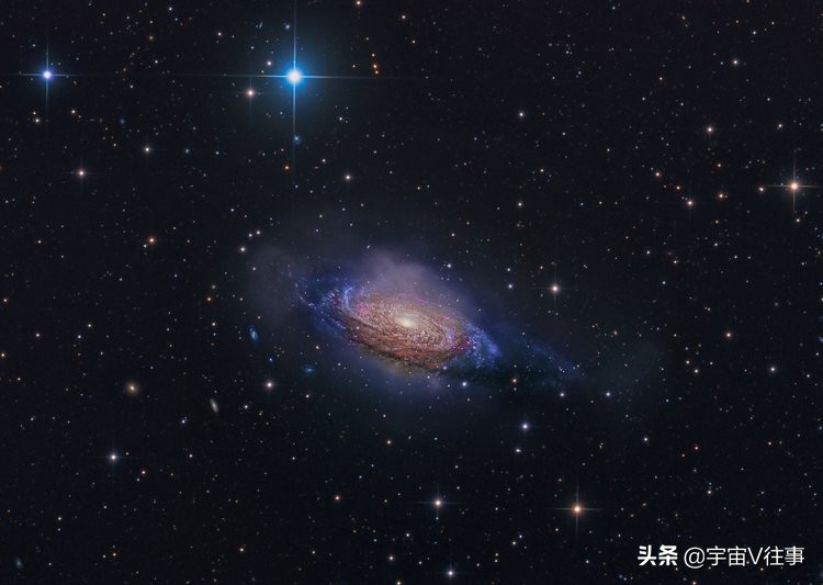 哈勃望远镜发现神秘信号,哈勃望远镜发现罕见天体