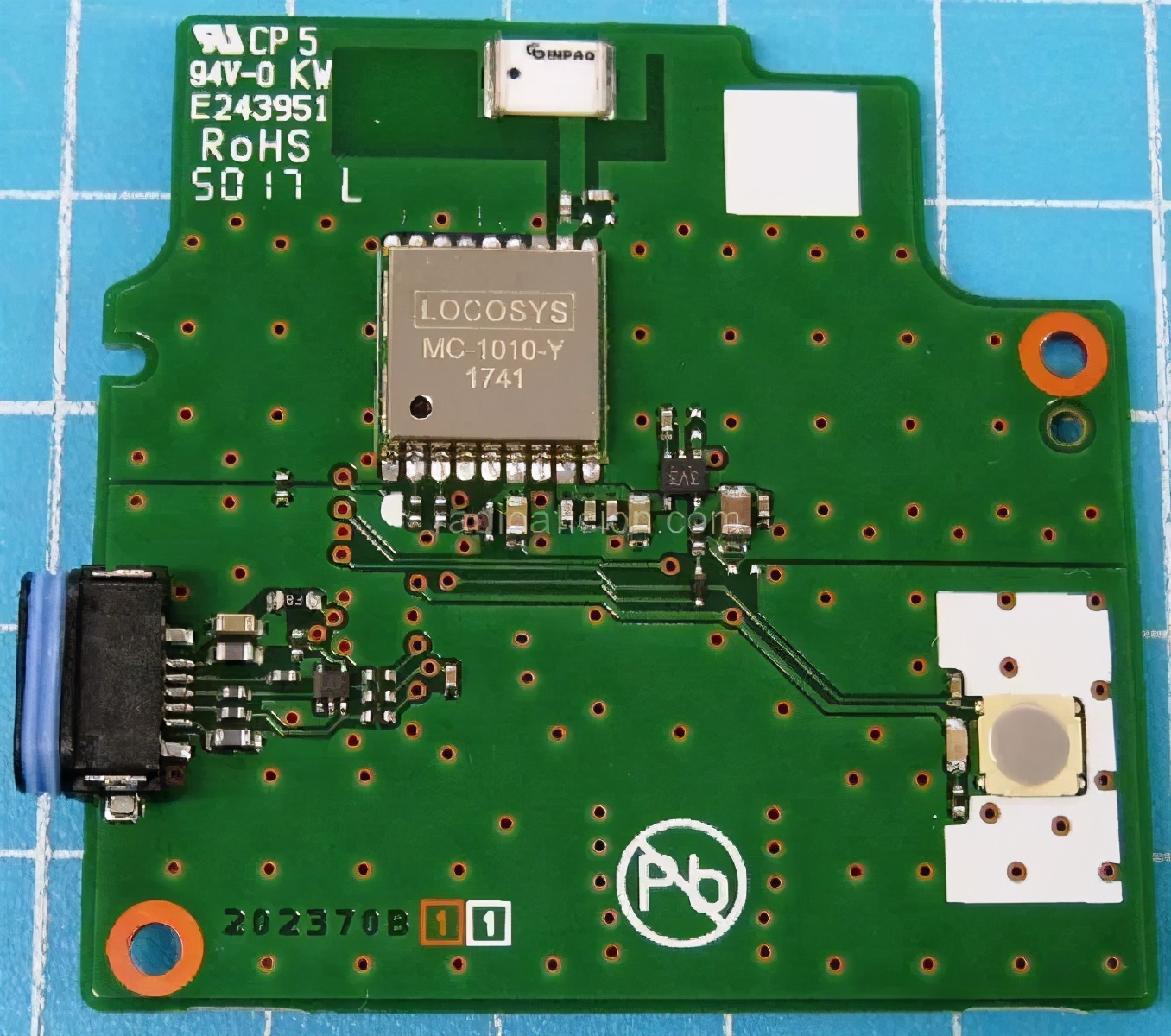 可漂浮海面6W*用军**级数字VHF/GPS对讲机​新品HX890