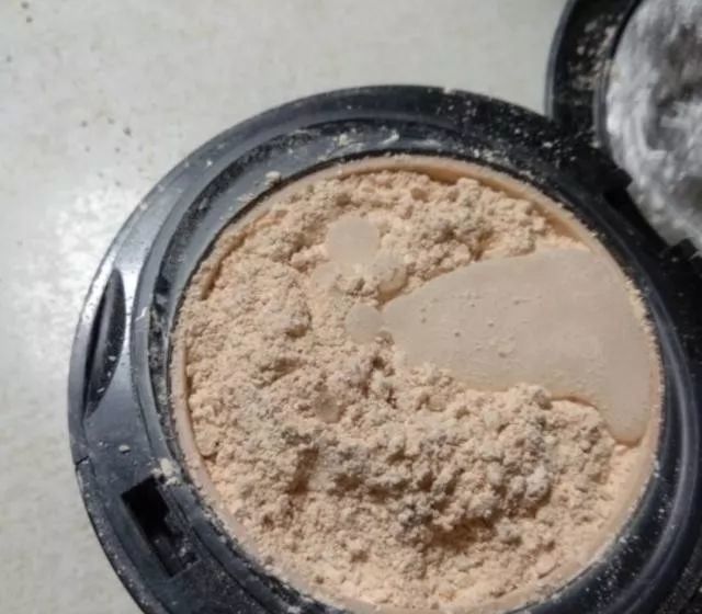 你的化妆品上黑名单吗,这些平价彩妆黑名单千万别买了