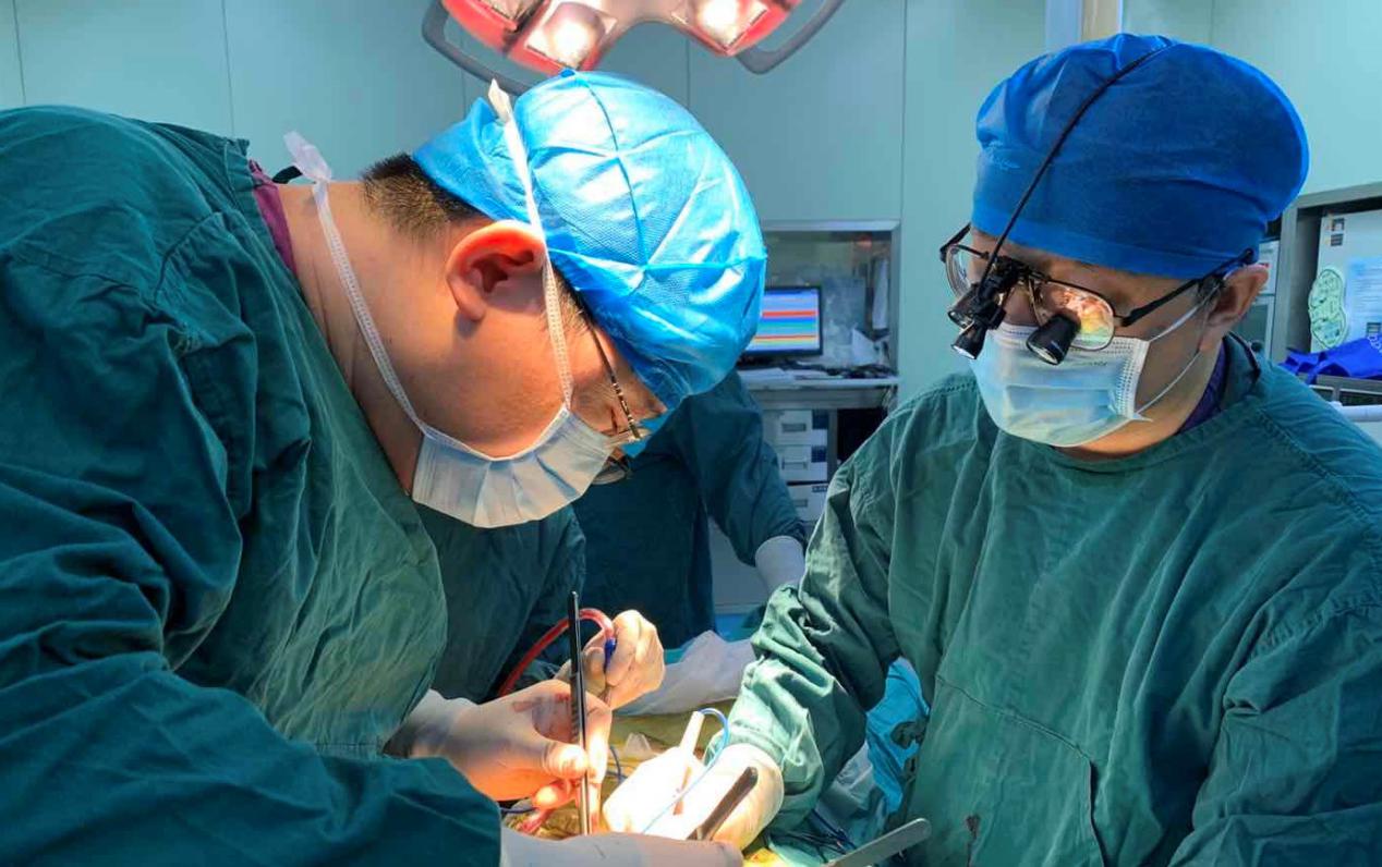 中国首例经导管主动脉瓣置换术,微创瓣膜置换手术预期效果