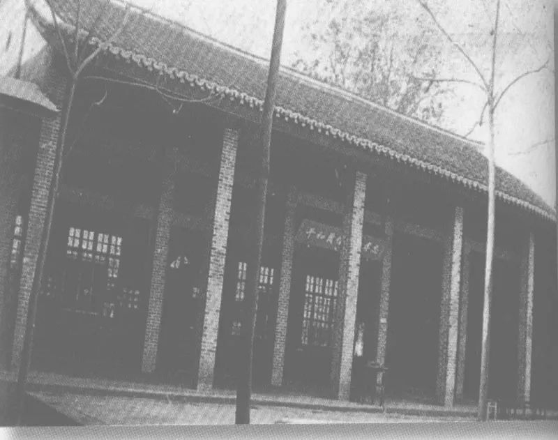 成都学校老照片,成都军区军医学校老照片