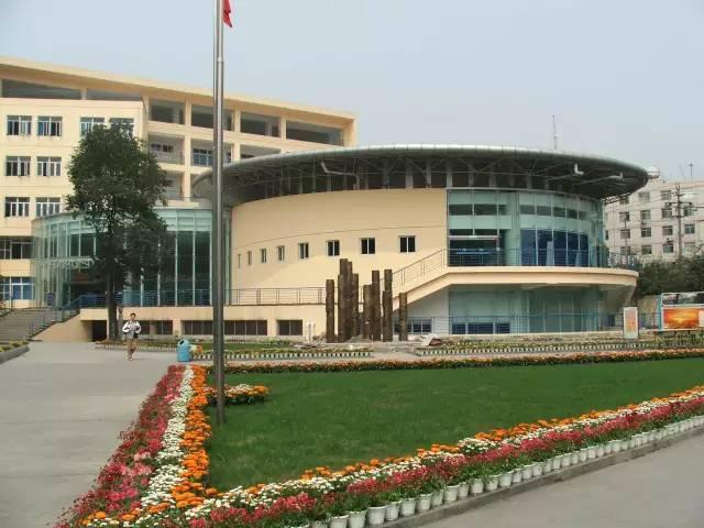 石室中学和成都七中,成都除了七中还有哪几所好中学