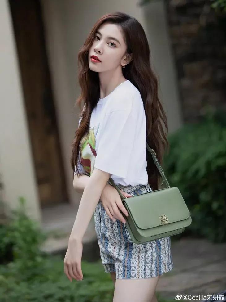 在北京偶遇杨幂,偶遇杨幂三里屯被搭讪