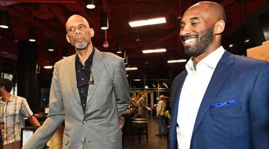 迈克尔杰克逊和科比有可比性吗,迈克尔杰克逊对科比的评价