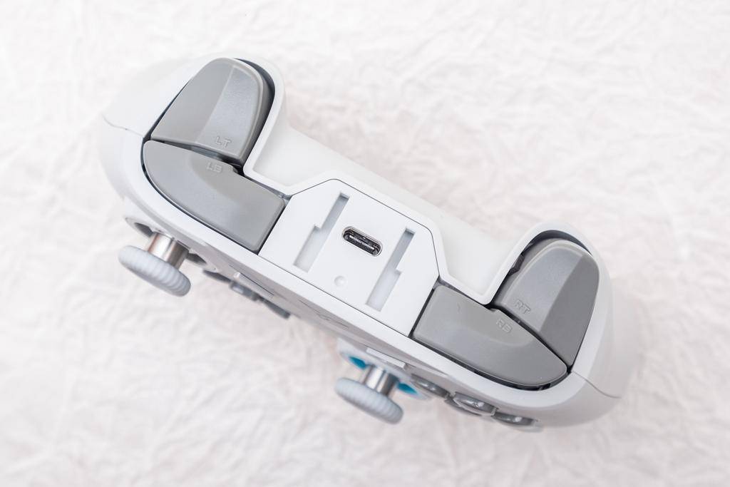 飞智黑武士2无线游戏手柄,飞智黑武士2多模板全面测评