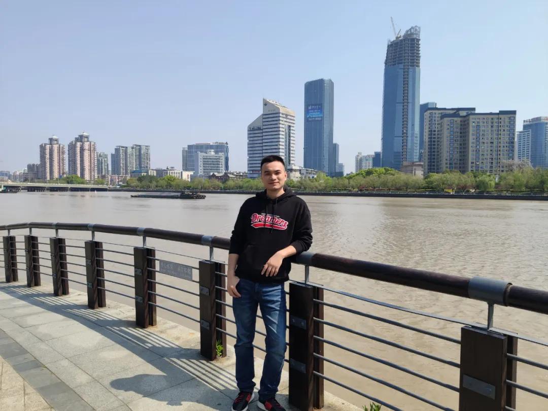 抗疫最美教师志愿者,致敬最美抗疫人教师